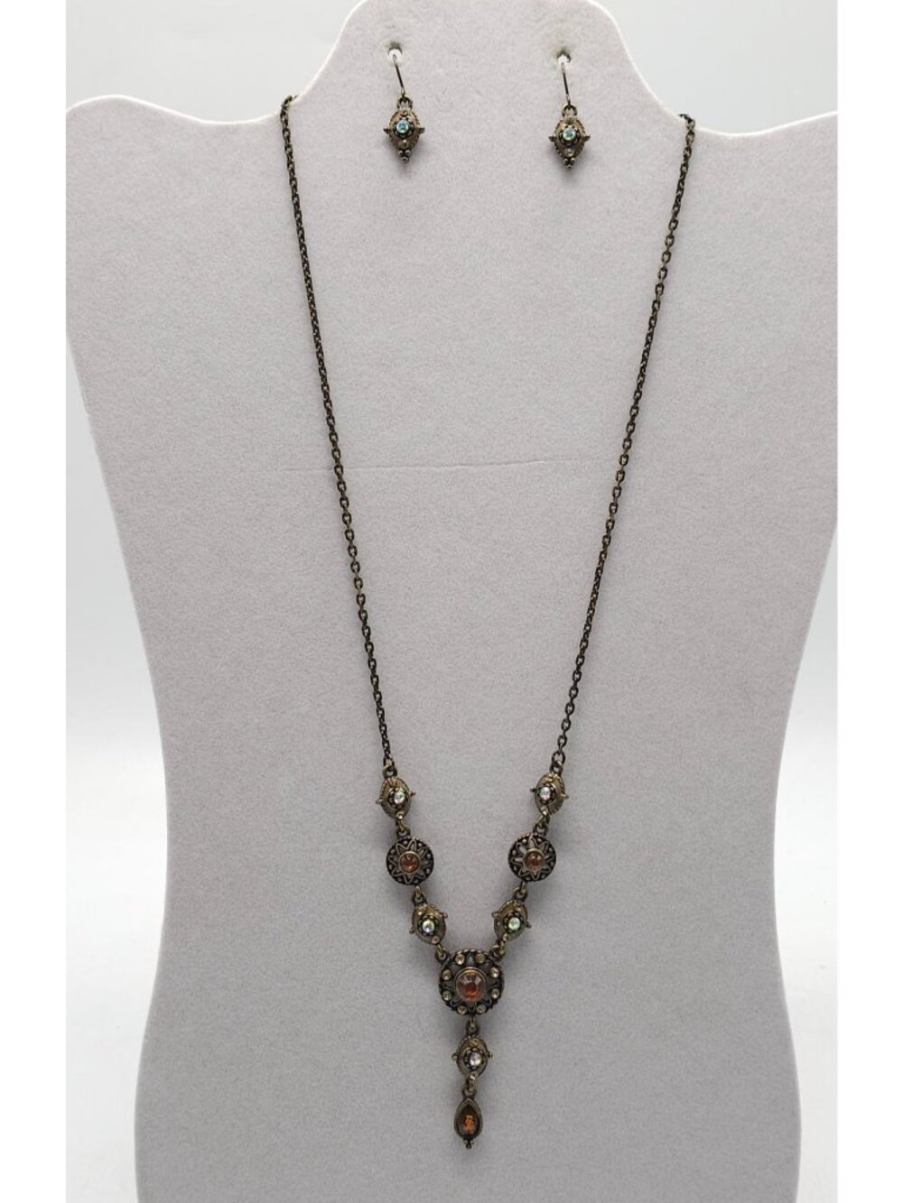 Avon Topaz Colored Y Necklace Earring Gift Set 2006 in Box Retro Style